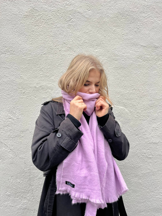 Light purple winter scarf
